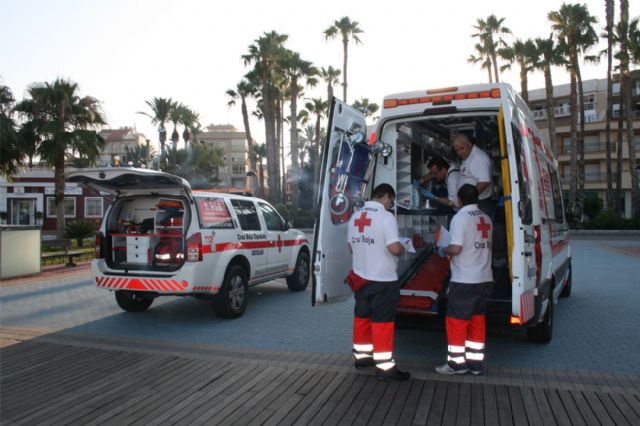 Cruz Roja de Águilas activa el Protocolo ICTUS y traslada a una paciente al Hospital Virgen del RoselI de Cartagena - 1, Foto 1