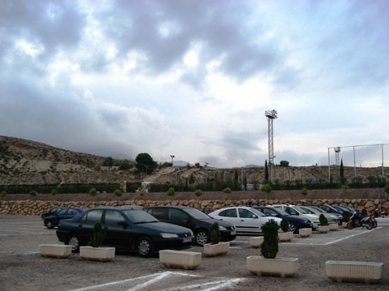 IU denuncia que los Club y Asociaciones Deportivas de Totana -que agrupan a más de 1000 deportistas de base-, llevan dos años sin cobrar las subvenciones del Ayuntamiento, Foto 1