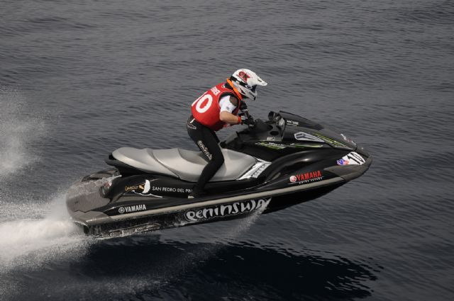 Los murcianos, Amador Ferrer y Ezequiel Carrillo, se proclaman Campeones de España en motos de agua, Foto 1