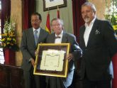 El Alcalde Cámara entrega los Honores y Distinciones de la Ciudad de Murcia durante el Pregón de la Feria 2010