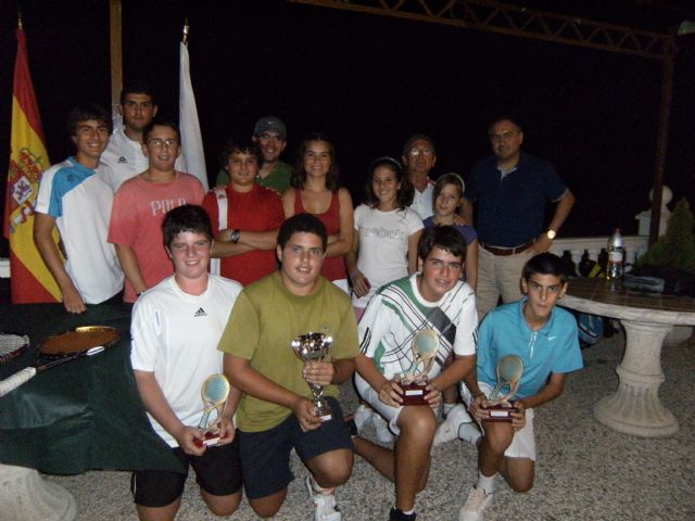 El Club Deportivo Sierra Espuña clausuró el pasado 31 de agosto su Curso Integral de Tenis, Foto 1