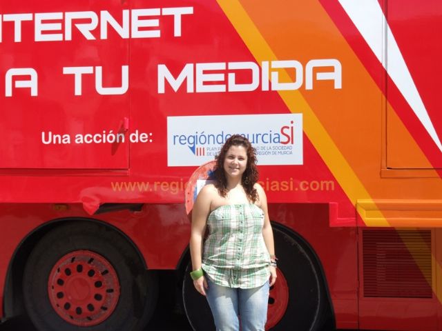 Las mujeres blanqueñas reciben formación gratuita en las Nuevas Tecnologías de la Información y la Comunicación - 1, Foto 1