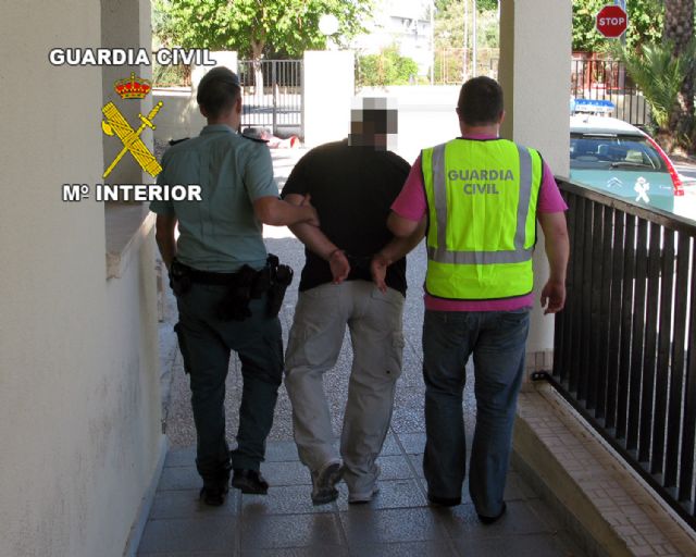La Guardia Civil ha detenido a dos personas dedicadas a cometer robos en explotaciones agrícolas - 3, Foto 3