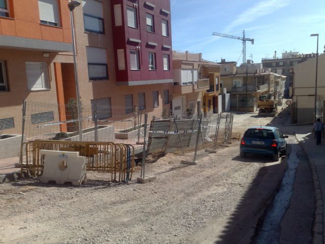 Ciudadanos de Lorca considera indignante la situación en la que se encuentra la calle Juan Bayonas a pocos dias del comienzo del curso escolar - 1, Foto 1