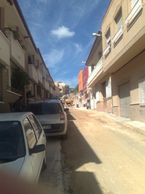 Ciudadanos de Lorca considera indignante la situación en la que se encuentra la calle Juan Bayonas a pocos dias del comienzo del curso escolar - 3, Foto 3