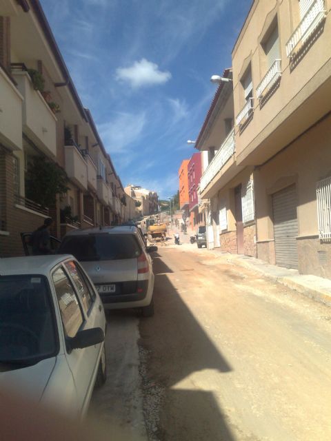Ciudadanos de Lorca considera indignante la situación en la que se encuentra la calle Juan Bayonas a pocos dias del comienzo del curso escolar - 3, Foto 3