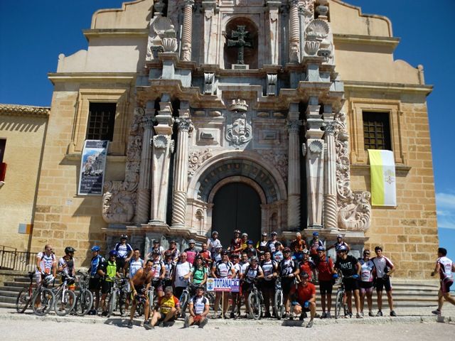 More than sixty cyclists totaneros get the Jubilee after making the pilgrimage to Caravaca de la Cruz bikes, Foto 3