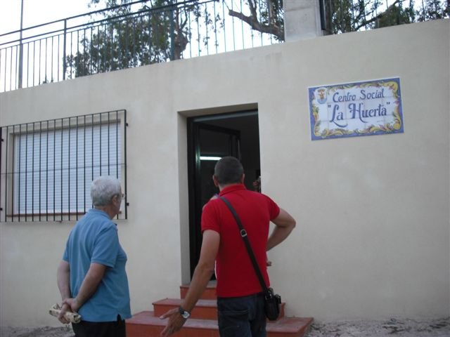 La Junta Directiva de la Asociación de Vecinos de los Huertos se reunió en el nuevo local social, Foto 1