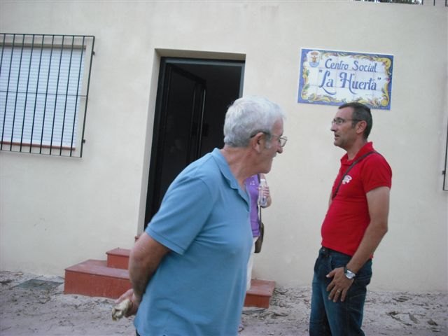 The Board of Directors of the Neighborhood Association met the gardens at the new social, Foto 2