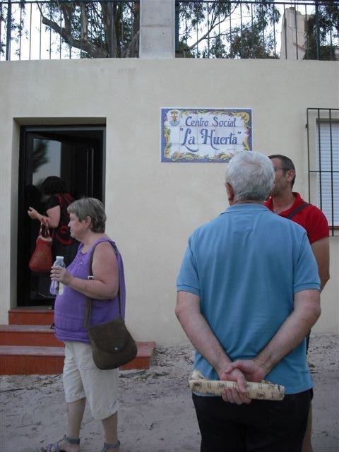 La Junta Directiva de la Asociación de Vecinos de los Huertos se reunió en el nuevo local social, Foto 3