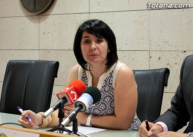 Totana celebra del 30 al 3 de octubre en la Plaza de la Constitución la Primera Feria del Comercio Outlet, Foto 2