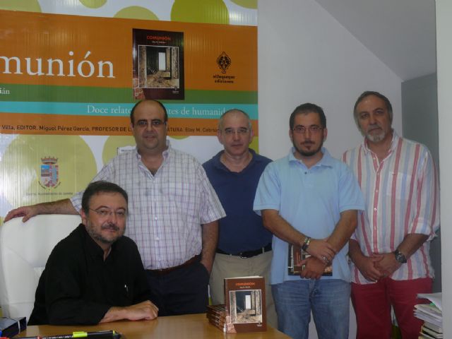 Eloy M. Cebrián presenta, en Jumilla, su libro ´Comunión´, dentro del ciclo ´La biblioteca presenta´ - 1, Foto 1