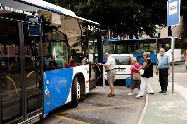 Los autobuses urbanos de Cartagena ganan 300.000 viajeros en los ocho primeros meses de este año - 1, Foto 1