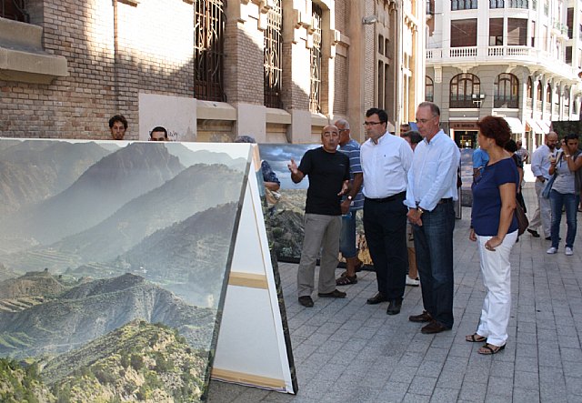 El consejero de Obras Públicas inaugura la exposición 'Iniciativa Columbra' - 1, Foto 1