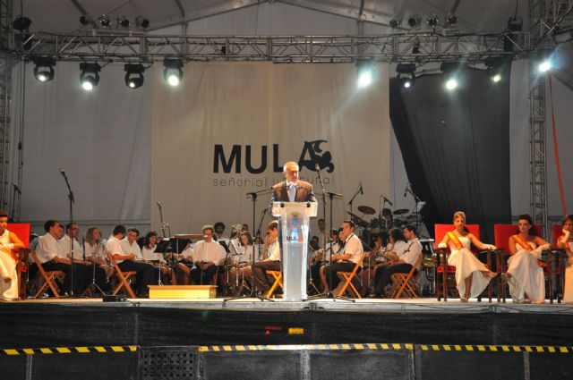 El delegado del Gobierno en Murcia fue el encargado de leer el Pregón de las Fiestas de Mula ante unos 1.000 vecinos de este municipio - 3, Foto 3