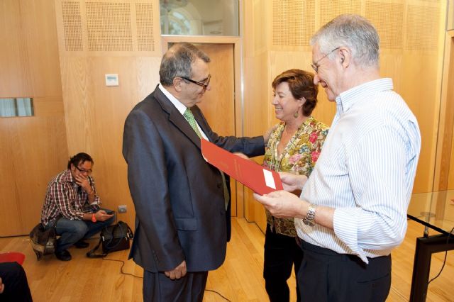 El Ayuntamiento se compromete a mantener las ayudas directas a Acción Social - 1, Foto 1