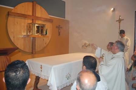 El Sr. Obispo consagra el nuevo templo de Santa Rosa de Lima de El Palmar - 2, Foto 2