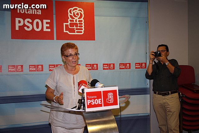 La diputada Garca Retegui departi en Totana con los militantes socialistas sobre su candidatura - 6