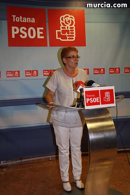 La diputada García Retegui departió en Totana con los militantes socialistas sobre su candidatura, Foto 1