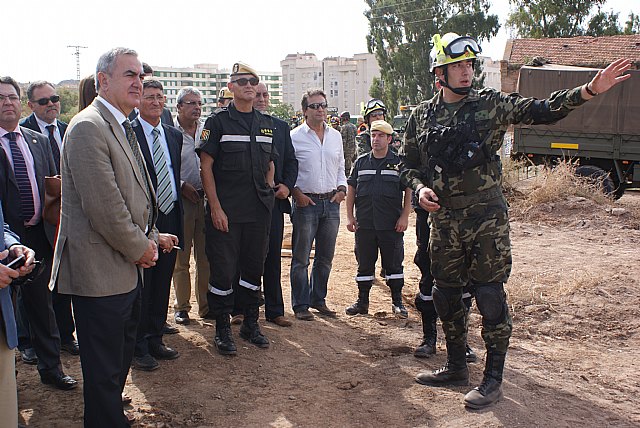 Simulacro UME y Cruz Roja - 1, Foto 1