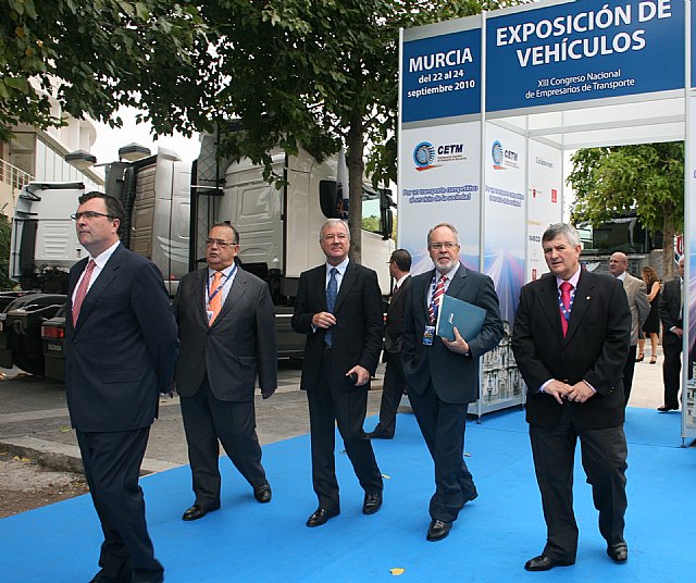 Valcárcel defiende la importancia del transporte de mercancías para el progreso de la Región y de España - 3, Foto 3