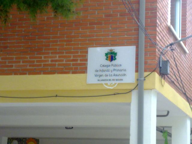 El PSOE pide que se retire una placa con el nombre de un colegio en Villanueva del Segura - 1, Foto 1