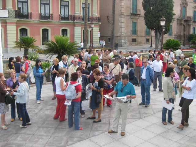 El Ayuntamiento celebra el Día Internacional del Turismo con una visita a Caravaca - 1, Foto 1