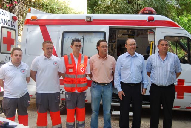 El Ayuntamiento firma un convenio con Cruz Roja que hace posible la disponibilidad de una ambulancia más en el municipio - 1, Foto 1