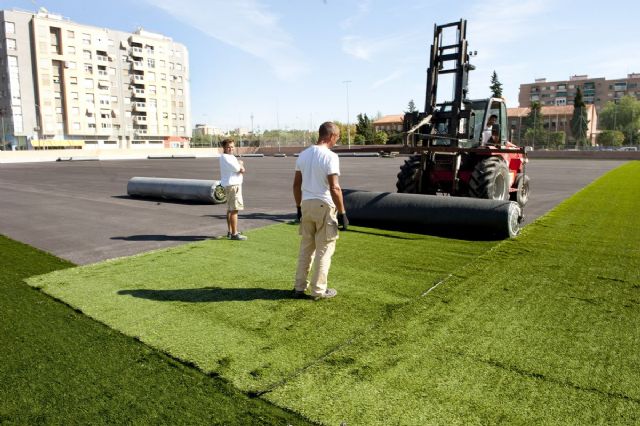 Empiezan a colocar el césped artificial en Ciudad Jardín - 3, Foto 3