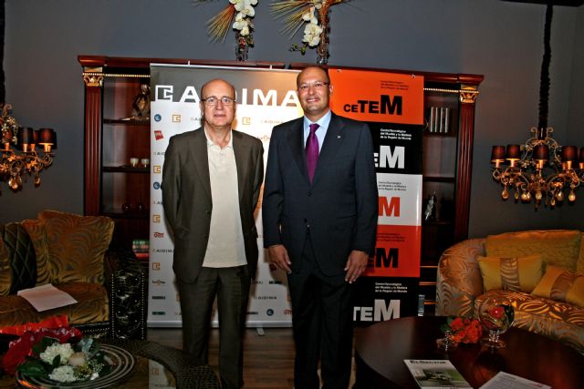 Firma del convenio marco de colaboración entre AIDIMA y CETEM - 2, Foto 2