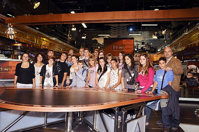 Los escolares ganadores del certamen ´Ponle freno junior´ visitaron Madrid - 2, Foto 2