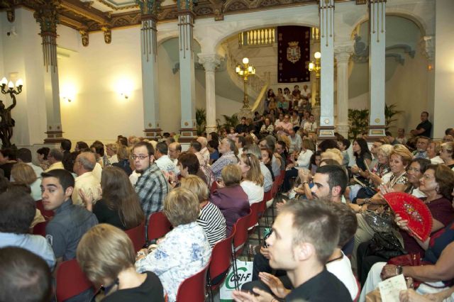 Lleno en el Palacio Consistorial para escuchar a Pawel Kowalski - 5, Foto 5