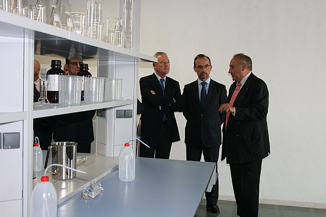Valcárcel inaugura el Campus Universitario de Lorca, una infraestructura pionera en la que la Comunidad ha invertido 24 millones - 2, Foto 2