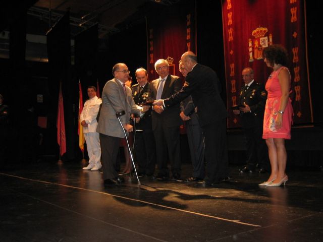 José Izquierdo, distinguido por la Policía Nacional - 1, Foto 1
