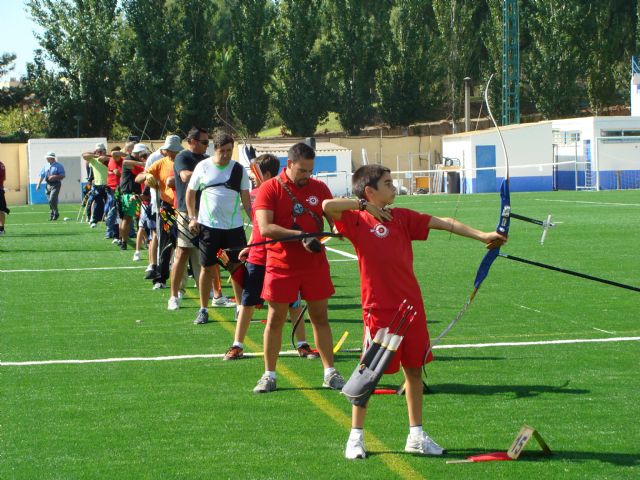 El I Trofeo de Tiro con Arco de Lorca reunió a 52 arqueros en los Juegos Deportivos del Guadalentín - 1, Foto 1