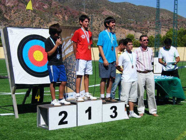El I Trofeo de Tiro con Arco de Lorca reunió a 52 arqueros en los Juegos Deportivos del Guadalentín - 2, Foto 2