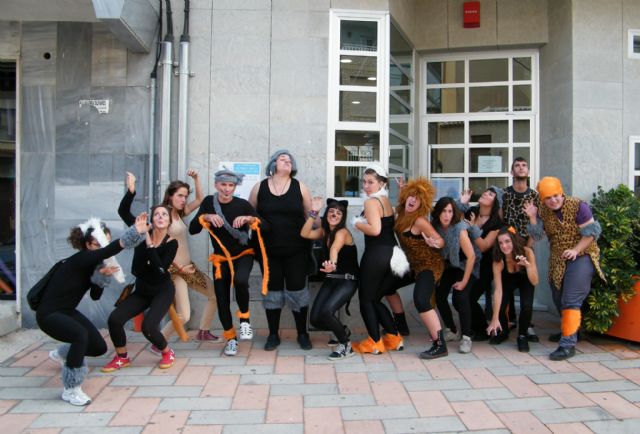 Una veintena de jóvenes lumbrerenses se forman en 'Animación y Teatro de Calle' a través del Espacio Joven - 1, Foto 1