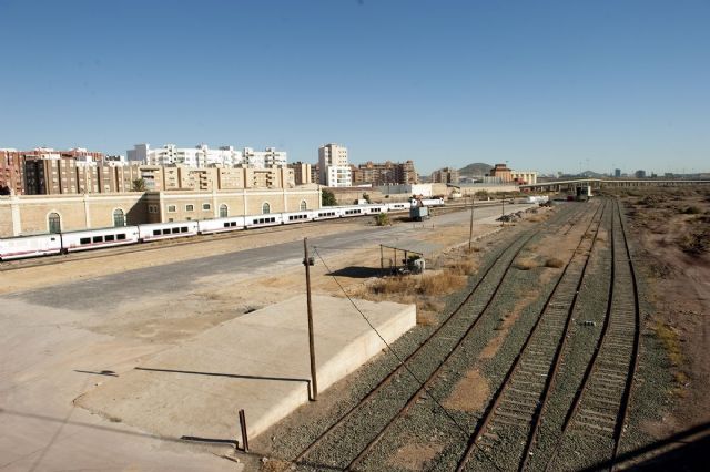 Ayuntamiento y ADIF retoman el proyecto de la nueva estación de tren de Cartagena - 1, Foto 1