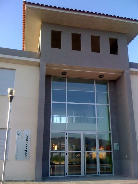 Diez meses después de su construcción Jódar no ha puesto a disposición de los vecinos el nuevo centro de usos múltiples de Marchena - 3, Foto 3