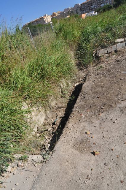 Gran malestar de los vecinos de Santa Rita por los malos olores - 1, Foto 1