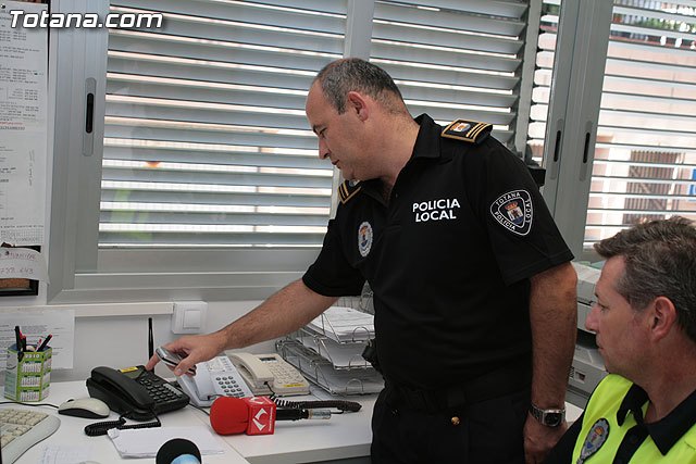 Las personas con problemas auditivos ya pueden ponerse en contacto con la Polica Local enviando un mensaje de mvil al telfono 682282092 - 5