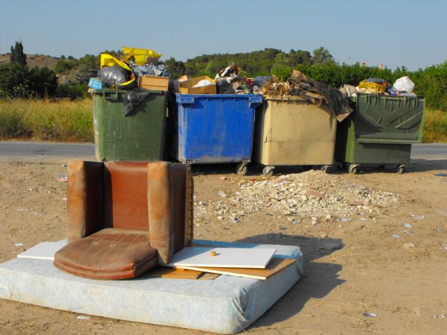 Los socialistas denuncian una serie de deficiencias e imprevisiones en el servicio de recogida de basura y limpieza viaria - 2, Foto 2