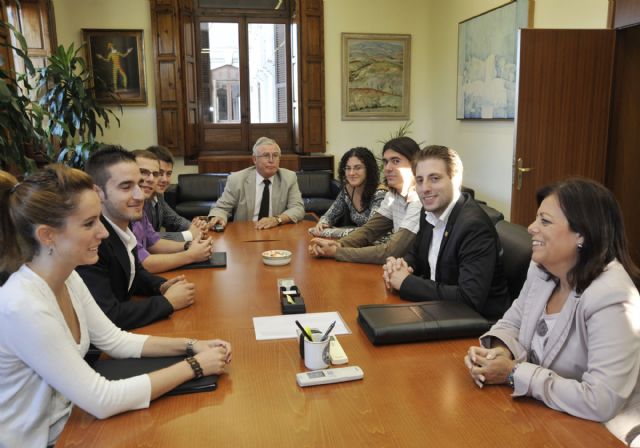 El rector recibió a la nueva dirección del Consejo de Estudiantes - 1, Foto 1