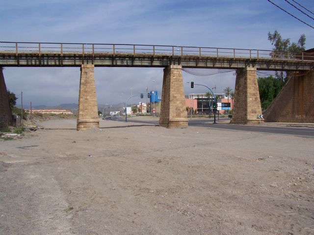 El Equipo de Gobierno se congratula de que ADIF ceda el 'Puente Ferroviario de Las Culebras' al Ayuntamiento para poder rehabilitarlo - 1, Foto 1