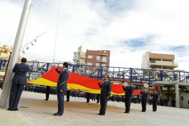 Alcantarilla celebró el día de la hispanidad con un acto de homenaje a la bandera y a los caídos por españa - 1, Foto 1