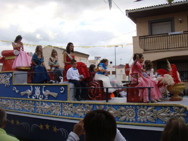 Nueve carrozas desfilan por las calles de La Estación de Blanca - 1, Foto 1