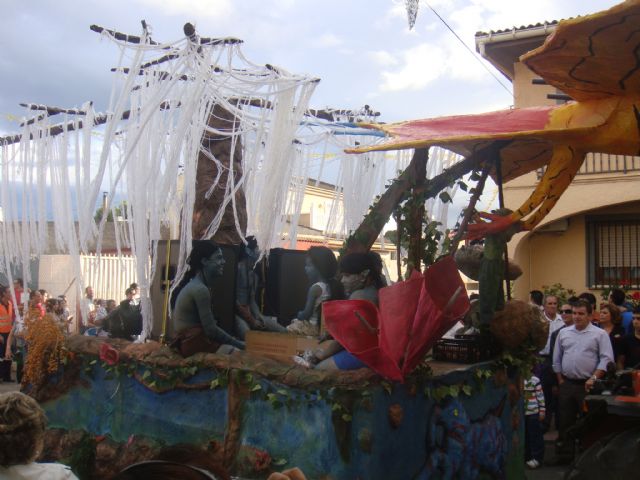 Nueve carrozas desfilan por las calles de La Estación de Blanca - 2, Foto 2