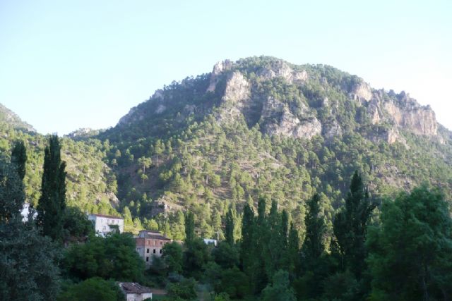 La concejalía de Deportes organiza un viaje de fin de semana de senderismo a Albacete en el puente de Todos los Santos, Foto 1
