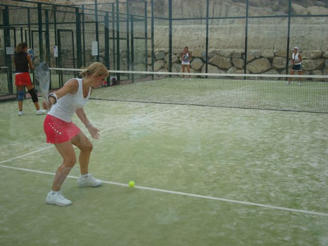 Más de 40 parejas participaron en el Open inaugural de la Escuela de Pádel del Club Pádel Vs Tenis evolution, Foto 3