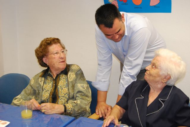 VI Encuentro Solidario de Amigos y Enfermos de Alzheimer para conmemorar el Día Mundial del Alzheimer, Foto 3
